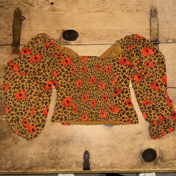 ASTR the Label Floral Leopard Print Puff Sleeve Cropped Shirred Blouse Small - Picture 5 of 9